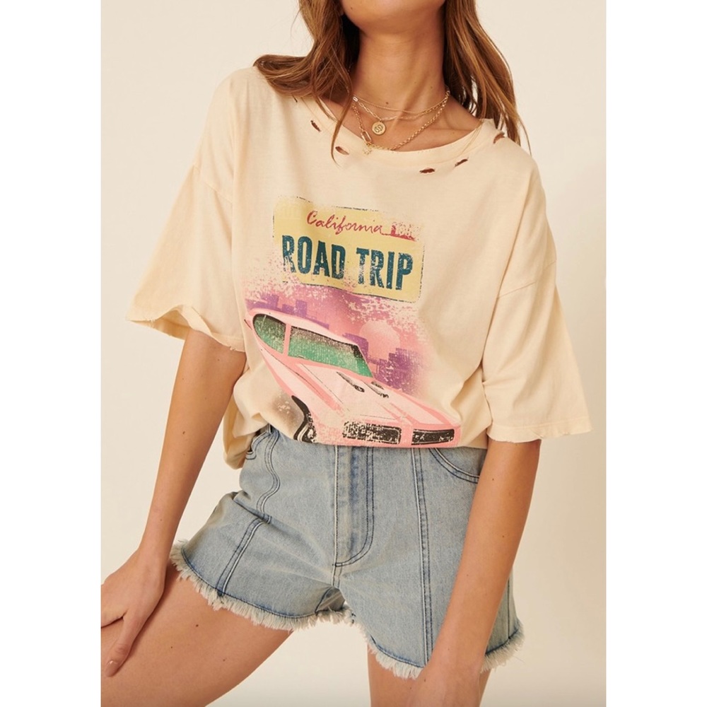 Road Trip Oversized Graphic Tee - Picture 2 of 2